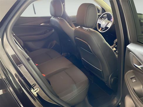 Used 2024 Buick Encore GX Preferred w/ Comfort Package FWD image 21