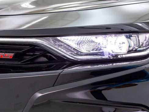 Used 2021 Chevrolet Camaro SS image 21