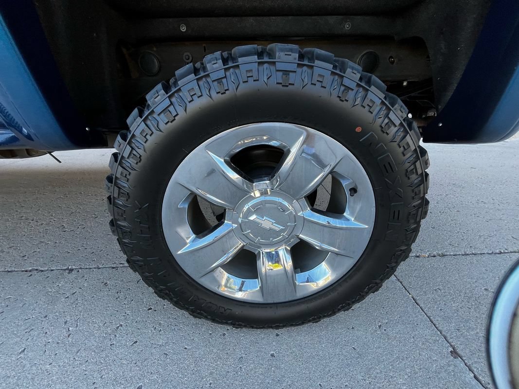 Used 2016 Chevrolet Silverado 1500 LT w/ All Star Edition AWD/4WD image 21