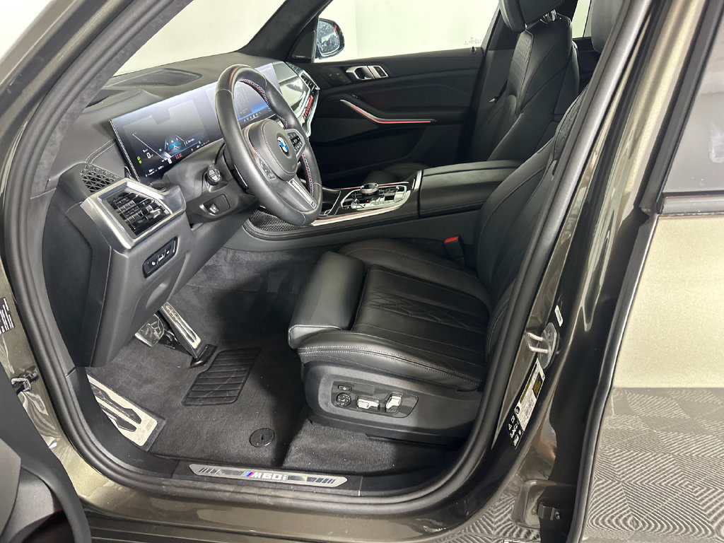 Used 2025 BMW X7 M60i w/ Executive Package AWD/4WD image 9