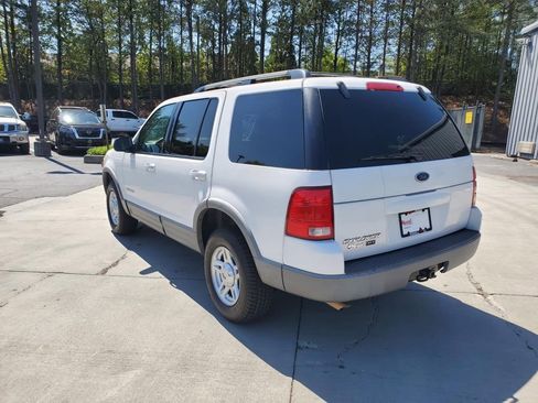 Used 2002 Ford Explorer XLT image 7
