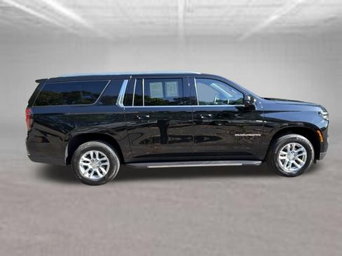Used 2025 Chevrolet Suburban LT AWD/4WD image 6