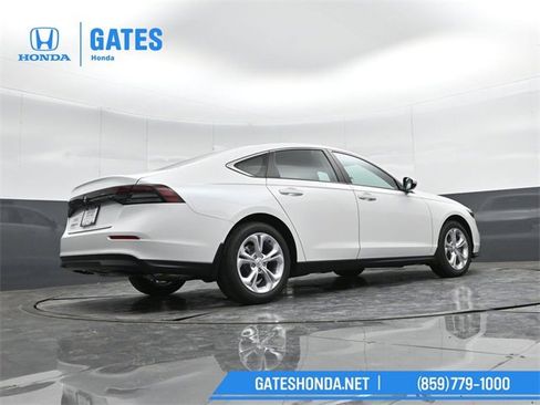 New 2025 Honda Accord LX image 30