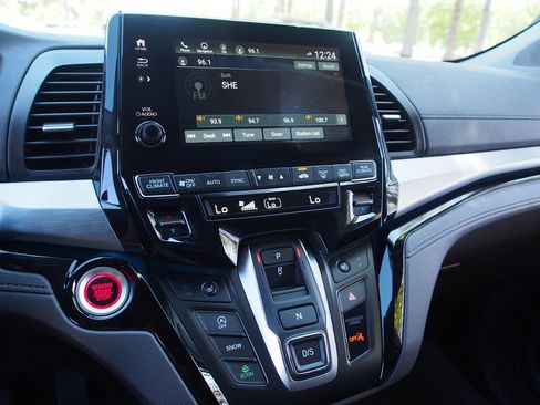 Used 2023 Honda Odyssey Touring image 30