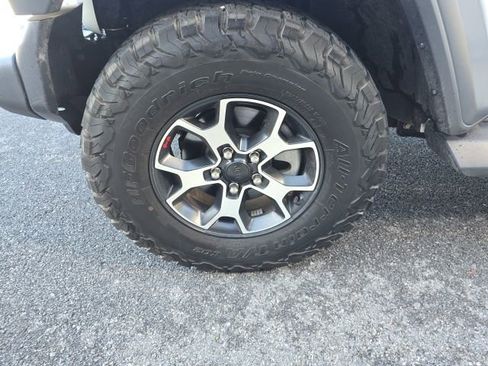Used 2018 Jeep Wrangler Unlimited Sport S AWD/4WD image 9