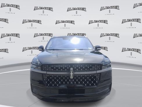 Used 2025 Lincoln Navigator L Black Label AWD/4WD image 8