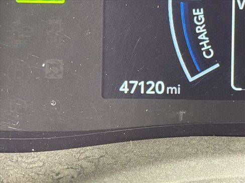 Used 2025 Toyota Camry LE FWD image 27
