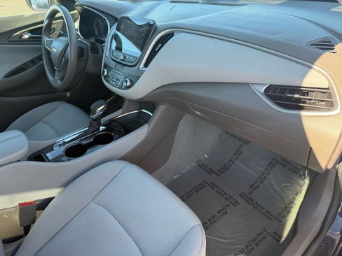 Used 2025 Chevrolet Malibu LT image 31