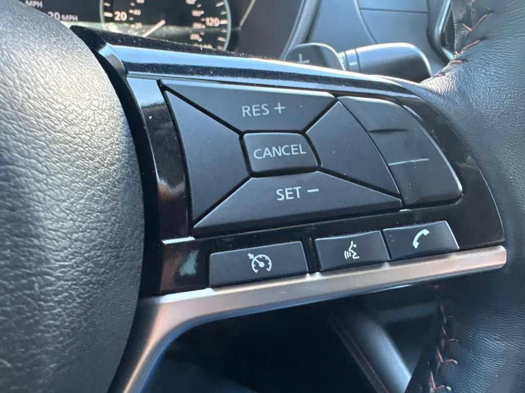 Used 2019 Nissan Altima 2.5 SR FWD image 15