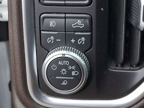 Used 2021 GMC Sierra 3500 Denali w/ Technology Package image 24