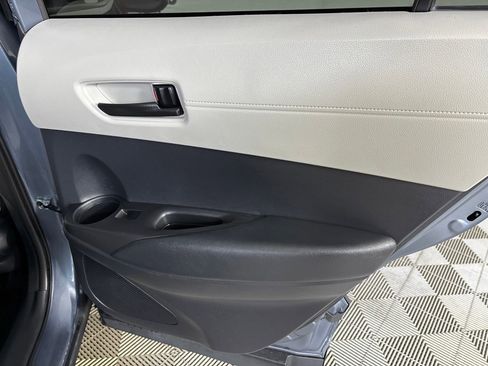 Used 2024 Toyota Corolla Cross L FWD image 21