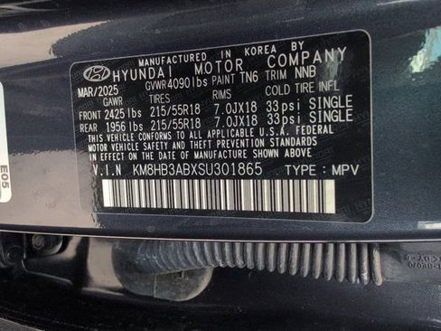 Used 2025 Hyundai Kona SEL FWD image 35