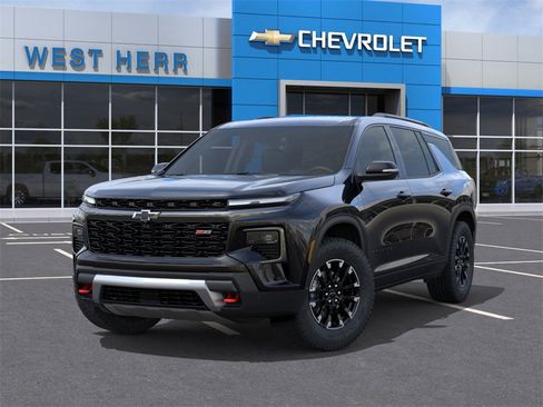 New 2026 Chevrolet Traverse Z71 w/ Driver Confidence Package image 6