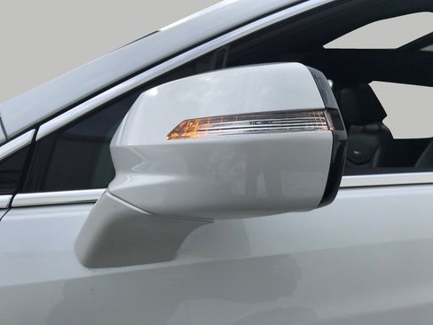 Certified 2025 Cadillac XT5 Premium Luxury image 33