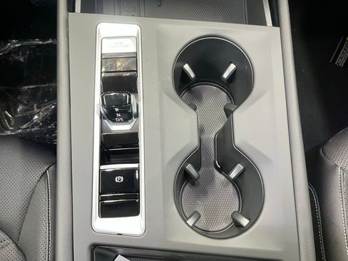 New 2026 Volkswagen Atlas SE image 14