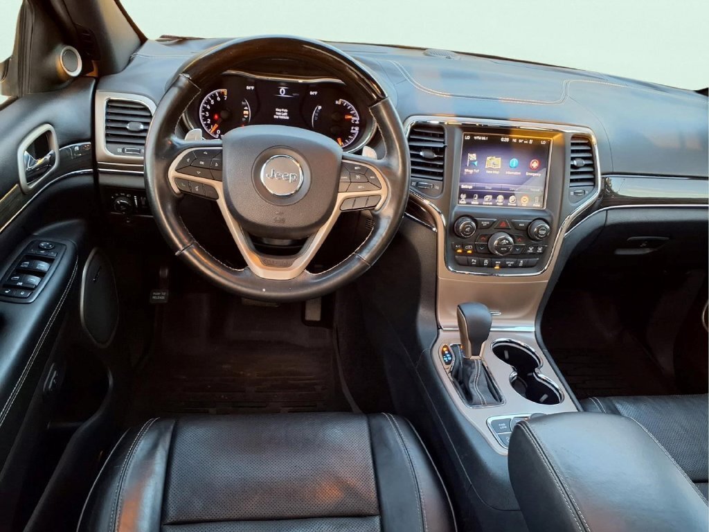 Used 2017 Jeep Grand Cherokee Overland AWD/4WD image 13