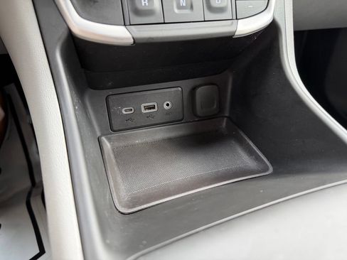 Used 2024 GMC Terrain SLE w/ Driver Convenience Package FWD image 29
