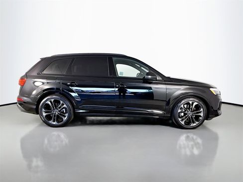 New 2026 Audi Q7 3.0T Premium Plus image 8