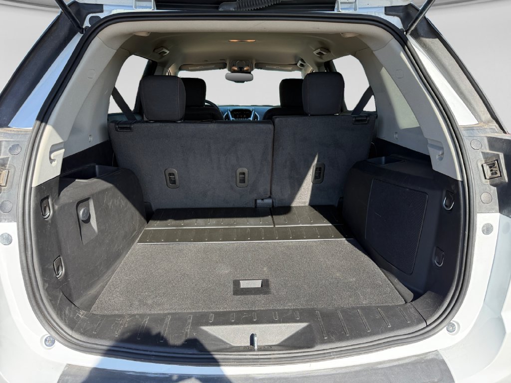 Used 2017 GMC Terrain SLE FWD image 38
