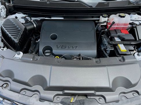 Used 2023 Chevrolet Traverse Premier w/ Redline Edition image 33