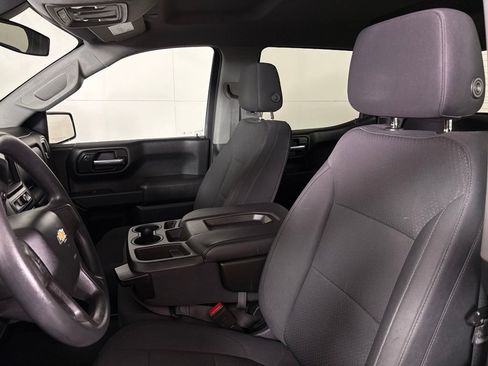 Used 2020 Chevrolet Silverado 1500 Custom w/ Custom Value Package RWD image 17