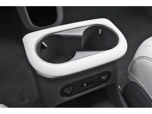 Certified 2024 Hyundai Ioniq 5 Limited RWD image 31
