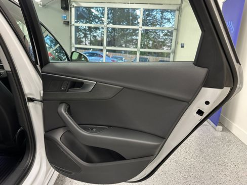 Used 2018 Audi A4 2.0T Ultra Premium w/ Convenience Package image 31
