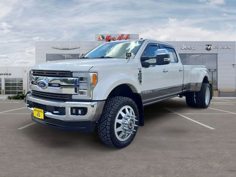 Used 2019 Ford F450 King Ranch w/ King Ranch Ultimate Package AWD/4WD image 1