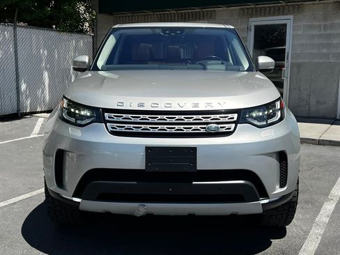 Used 2017 Land Rover Discovery HSE Luxury AWD/4WD image 2