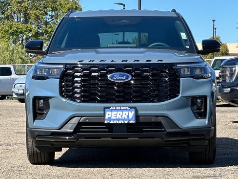 New 2025 Ford Explorer ST-Line RWD image 8