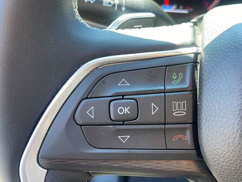 Used 2025 Jeep Grand Cherokee Laredo X AWD/4WD image 19