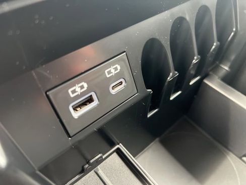 New 2026 Toyota Tundra SR5 AWD/4WD image 31