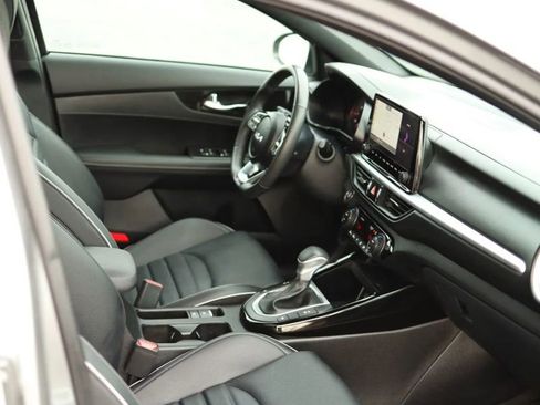 Used 2024 Kia Forte GT-Line w/ GT-Line Premium Package image 44