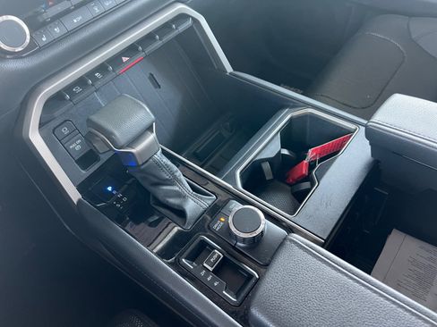 Used 2024 Toyota Tundra Limited image 18