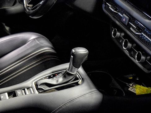 Certified 2024 Honda HR-V EX-L image 20