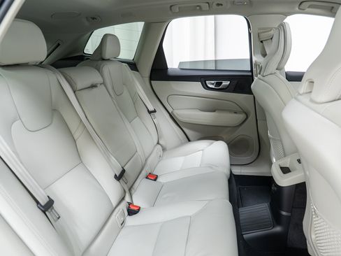 New 2026 Volvo XC60 T8 Ultra w/ Climate Package image 24