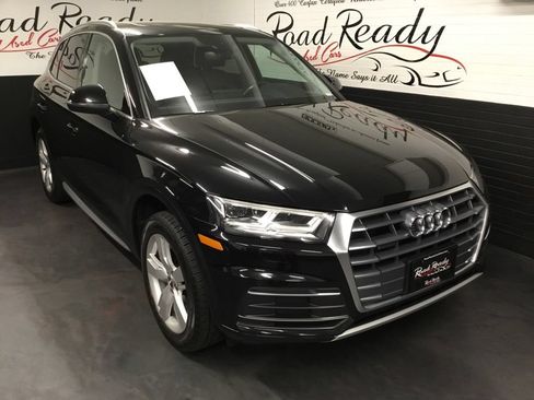 Used 2019 Audi Q5 2.0T Premium Plus w/ Premium Plus Package AWD/4WD image 2