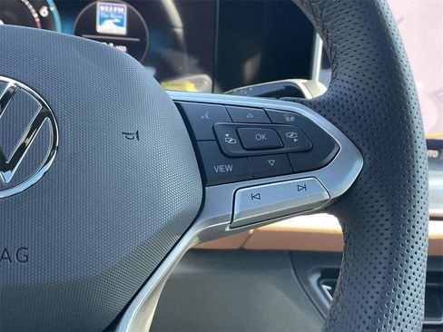 New 2026 Volkswagen Tiguan SEL R-Line image 27