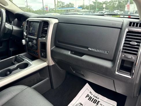 Used 2018 RAM 1500 Laramie w/ Convenience Group AWD/4WD image 26