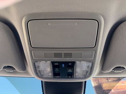 Used 2024 Honda Odyssey EX-L image 14