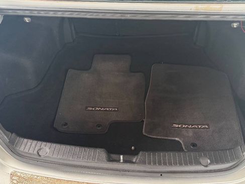 Used 2012 Hyundai Sonata SE FWD image 16