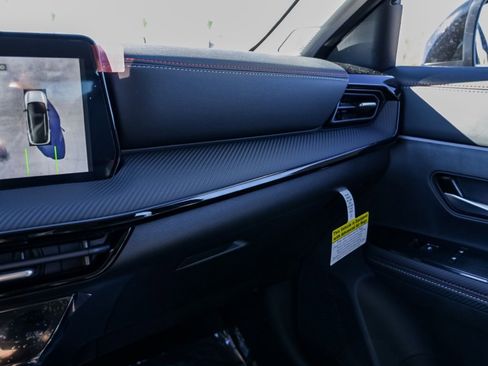 New 2026 Nissan Kicks SR image 29