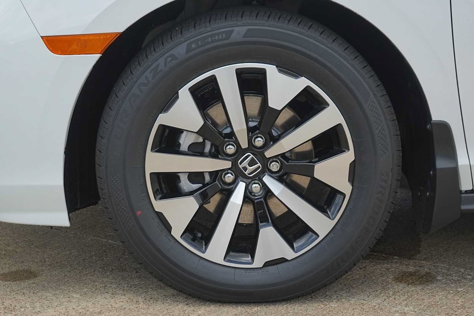 New 2027 Honda Odyssey EX-L image 7
