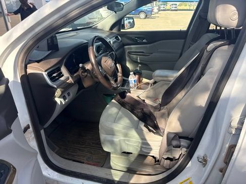 Used 2020 GMC Acadia SLE FWD image 10