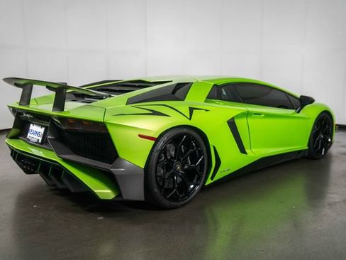 Used 2016 Lamborghini Aventador LP 750-4 Superveloce AWD/4WD image 8