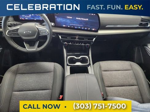 Used 2025 Chevrolet Traverse LT w/ Midnight/Sport Edition image 11