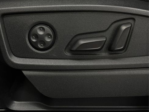 Used 2020 Audi Q5 2.0T Premium Plus w/ Premium Plus Package image 25