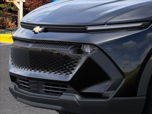 New 2026 Chevrolet Equinox EV LT image 13