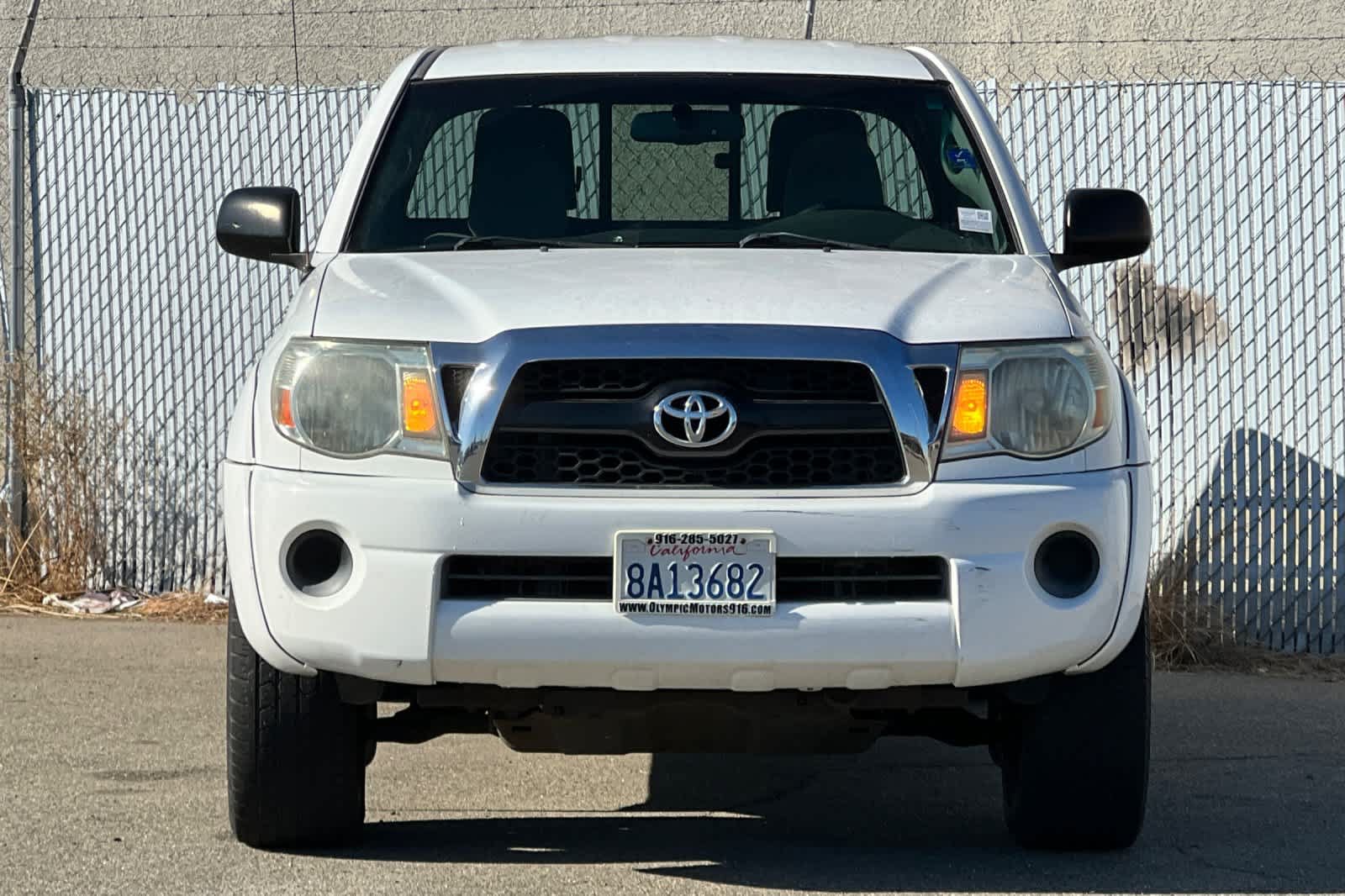 Used 2011 Toyota Tacoma PreRunner w/ SR5 Pkg #2 RWD image 8