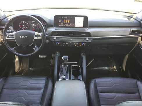 Used 2022 Kia Telluride SX w/ SX Prestige Package image 16